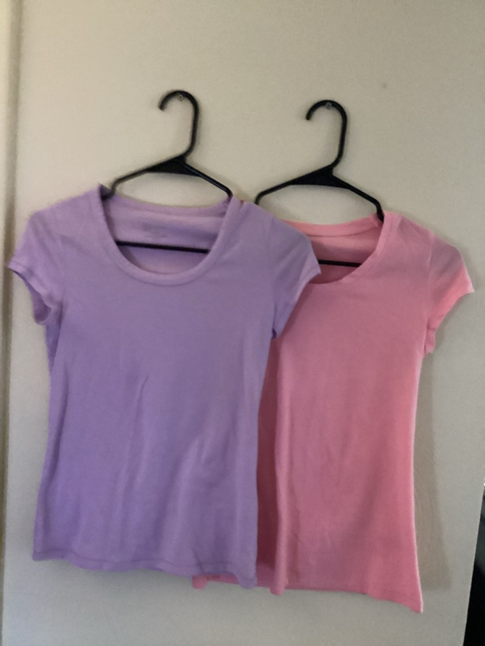 Bundle of 2 No Boundaries Pink & Lavender Tees NWOT perfect for spring & summer!